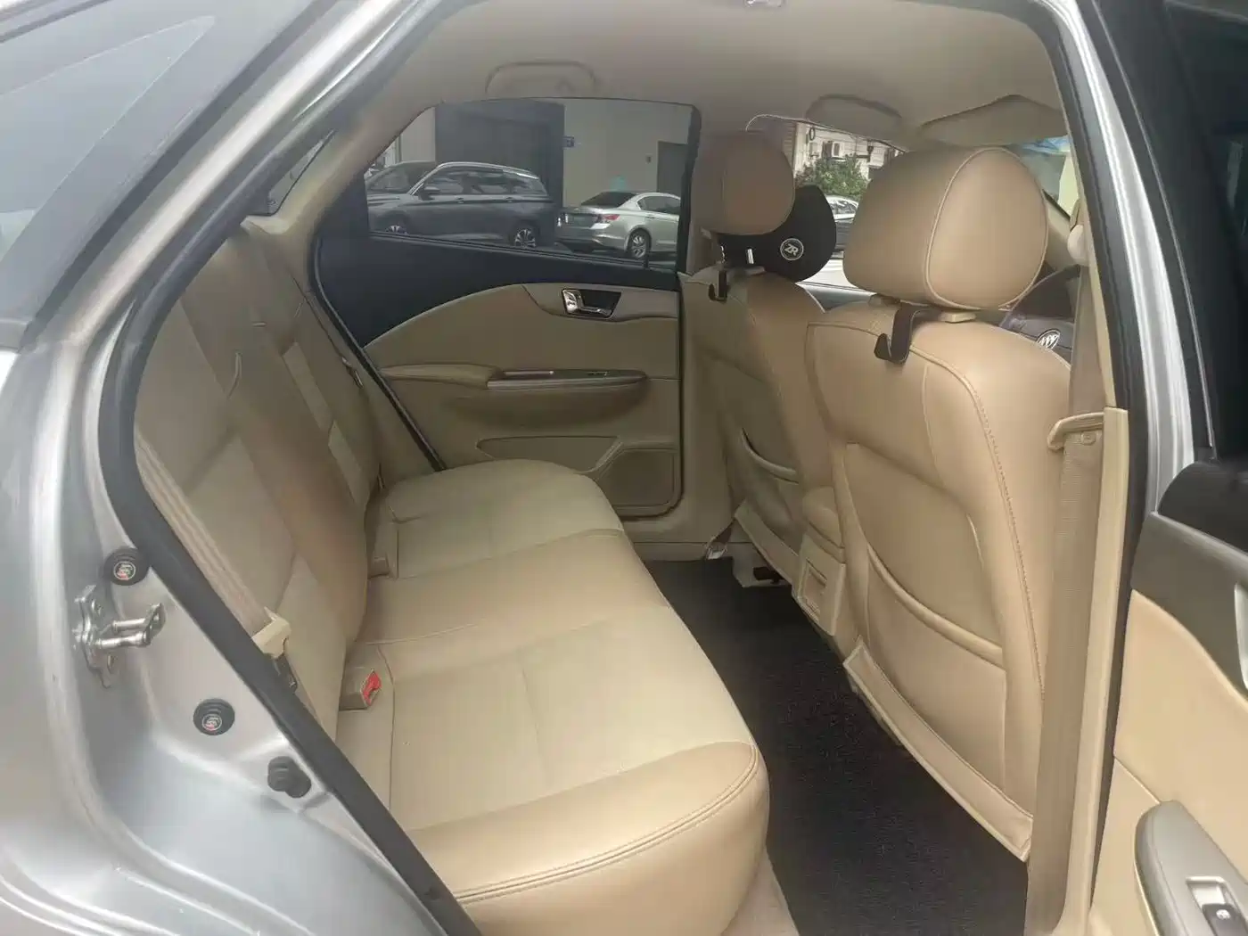 Buick Excelle 2013 1.5L Automatic Classic фото 8
