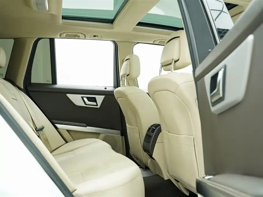 Mercedes-Benz GLK-Class 2015 GLK 300 4MATIC Fashion Ultimate Edition фото 11