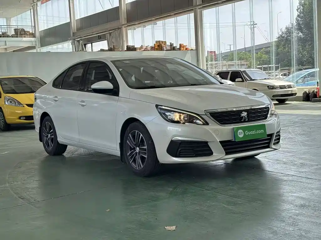 Peugeot 308 2018 2016 1.6L Manual Fashion