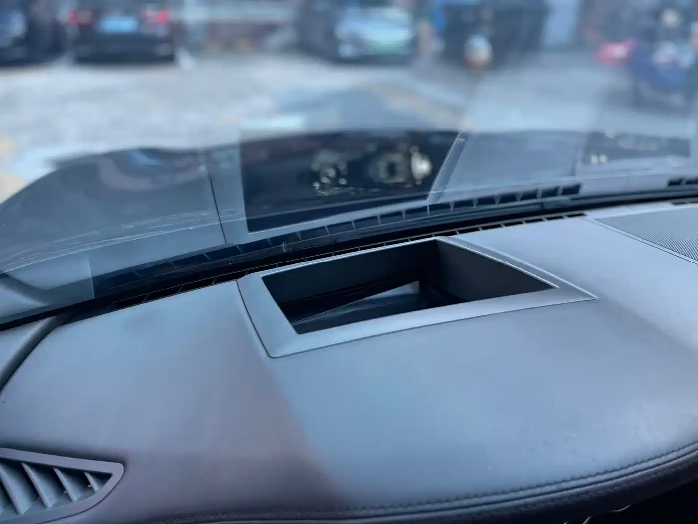 BMW 7 Series 2013 750Li xDrive фото 18