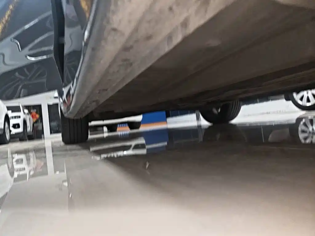 Фото 21 - Roewe i5