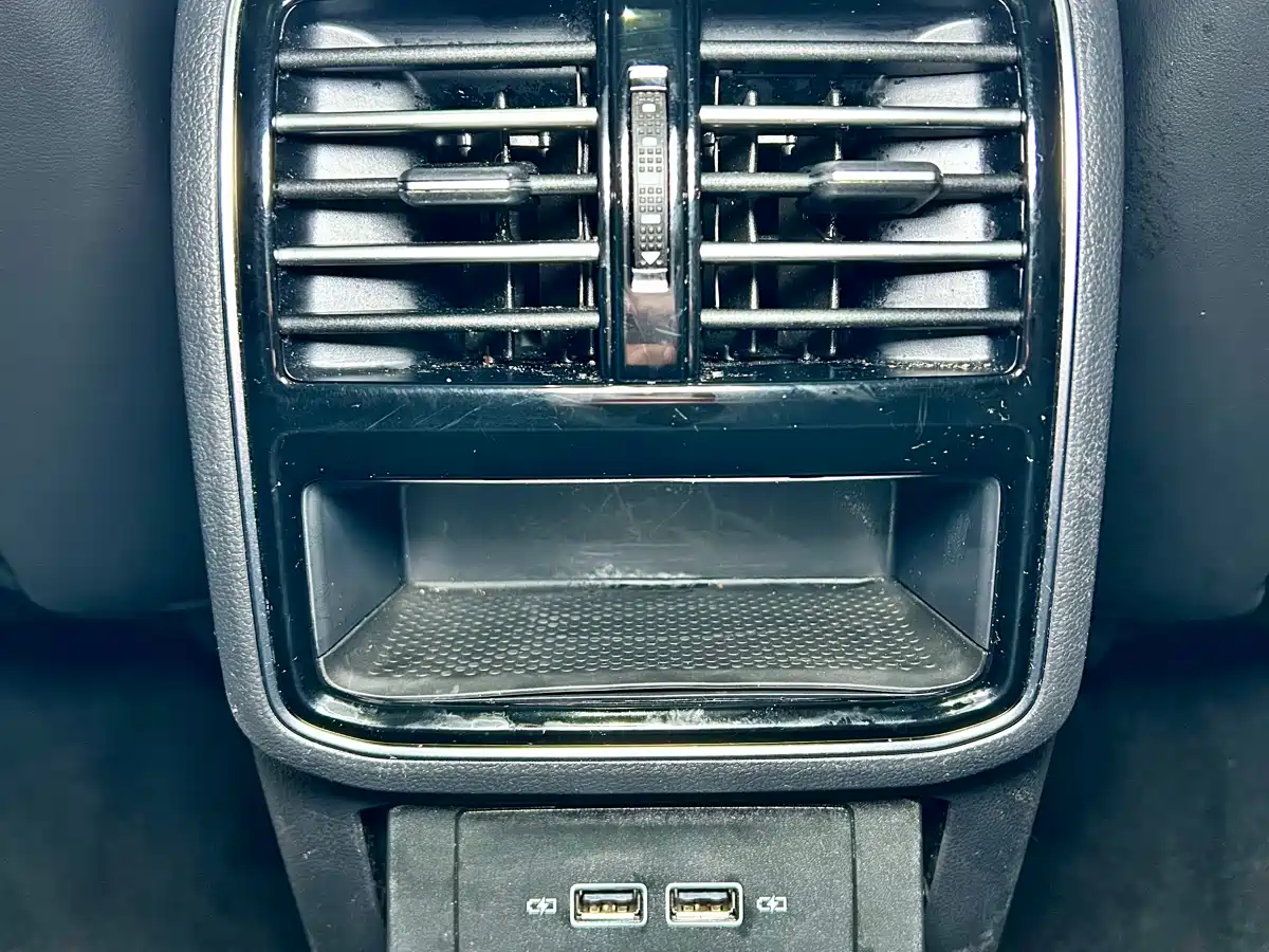 Volkswagen Magotan 2025 Popular Edition 280TSI DSG Comfort фото 28