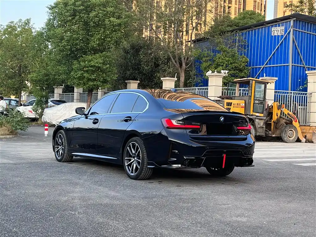 BMW 3 Series 2023 320Li M Sport Package фото 14
