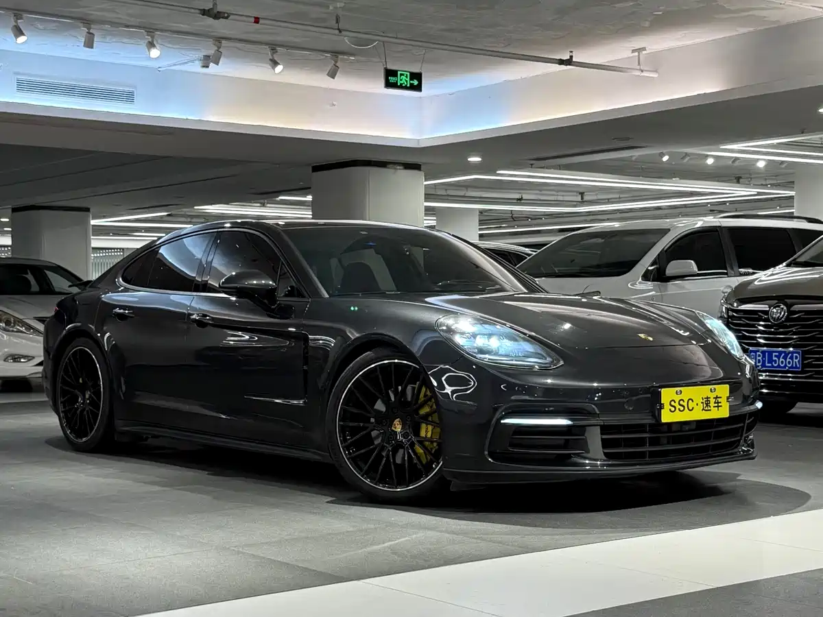 Porsche Panamera 2017 Panamera 3.0T фото 3