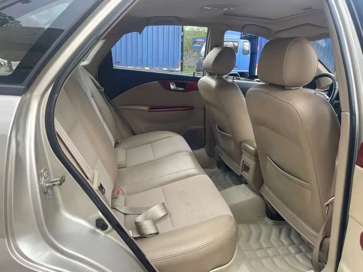 Buick Excelle 2011 1.6LE-MT фото 8