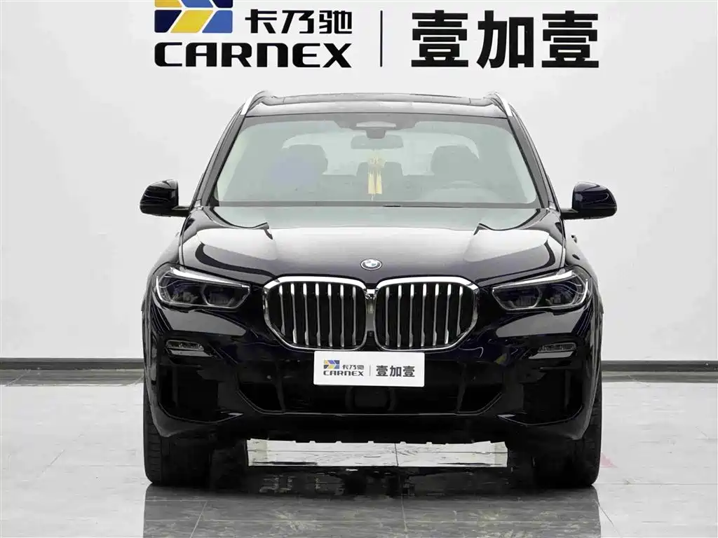 BMW X5 (Import) 2019 xDrive40i Exclusive M Sport Package фото 2
