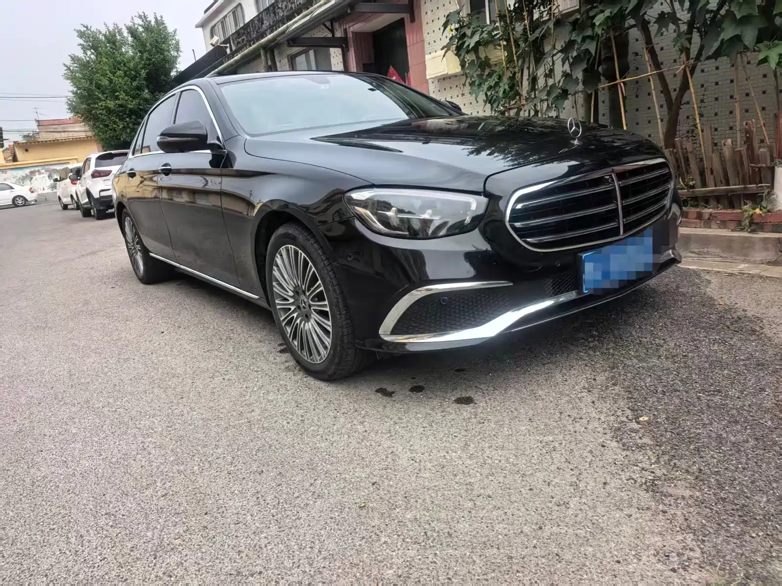 Фото 3 - Mercedes-Benz E-Class