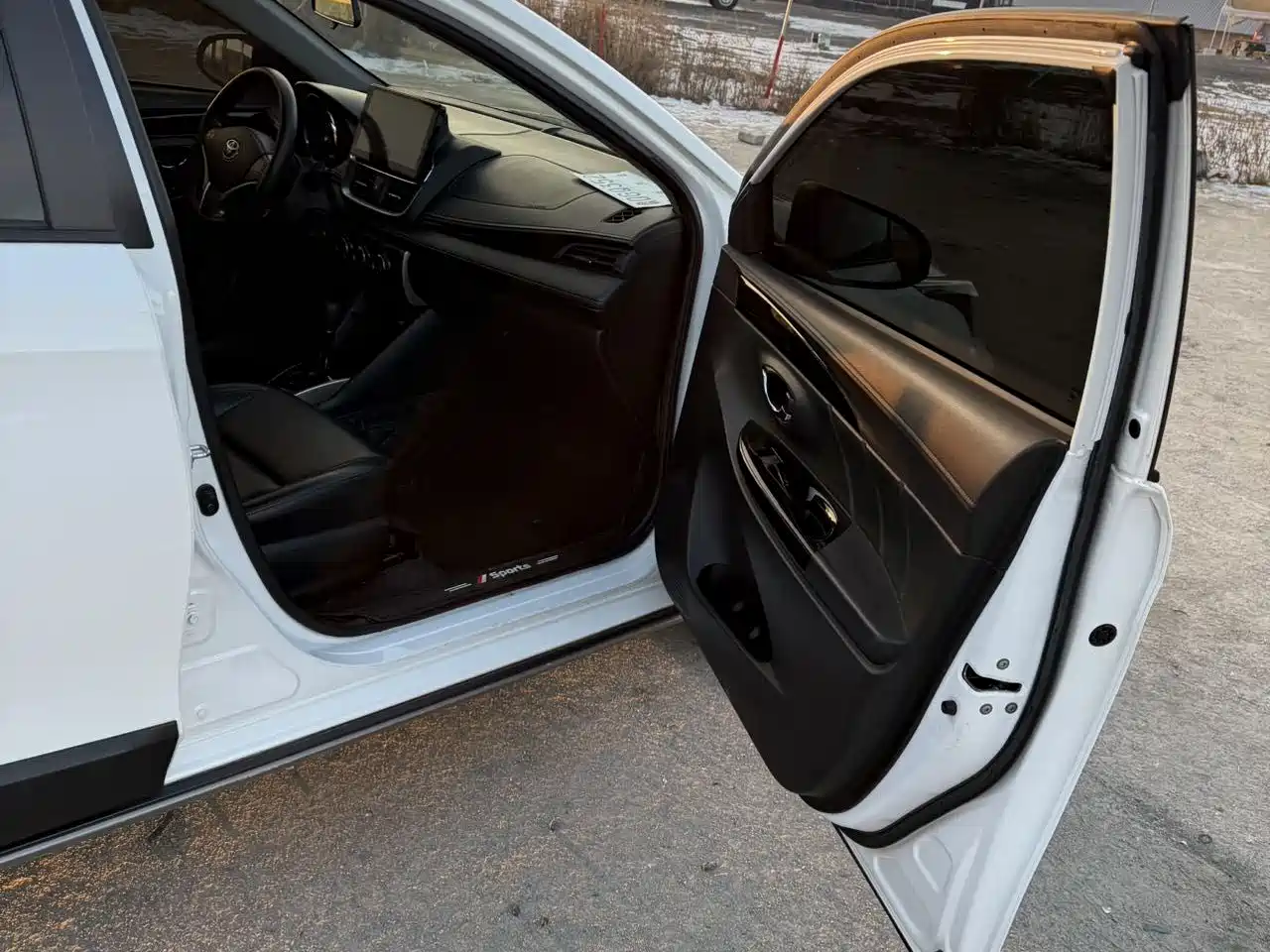 Toyota YARiS L Zhi Xuan 2022 Zhi Xuan X 1.5L CVT Luxury PLUS Edition фото 13
