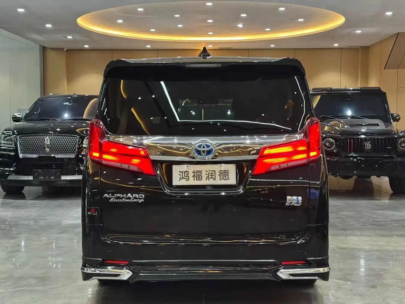 Toyota Vellfire 2021 Crown Hybrid 2.5L HV Luxury Edition фото 9