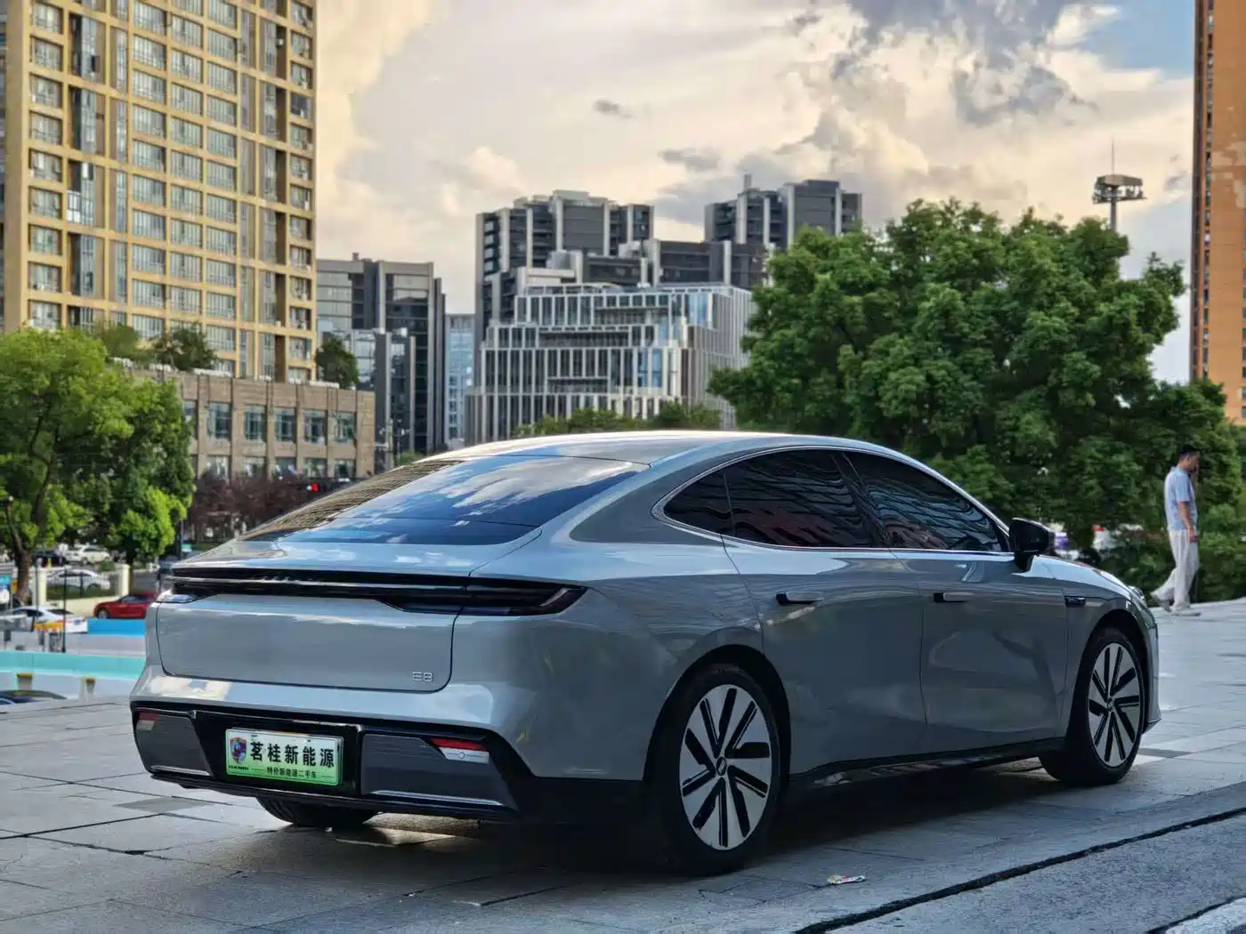 Geely Galaxy Galaxy E8 2024 2024 665km RWD Starship Voyager Edition