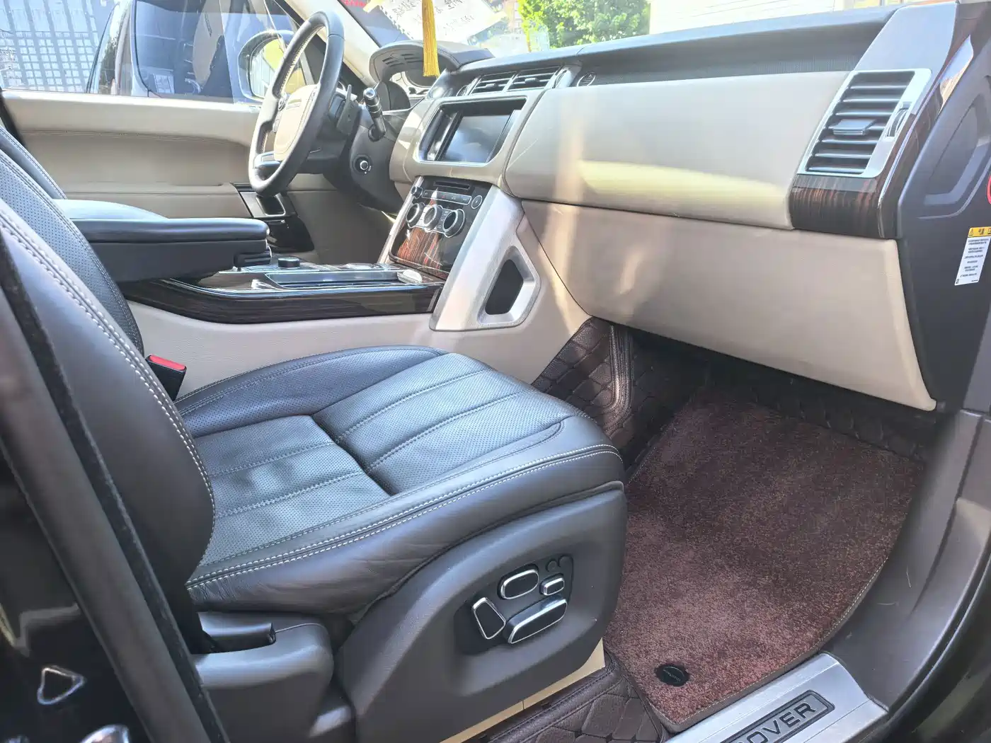 Land Rover Range Rover 2014 2015 3.0 SC V6 Vogue SE Genesis Extended Edition