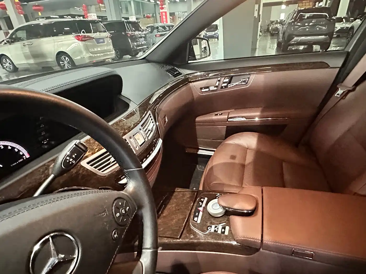 Mercedes-Benz S-Class 2012 S 300 L Business Grand Edition фото 16