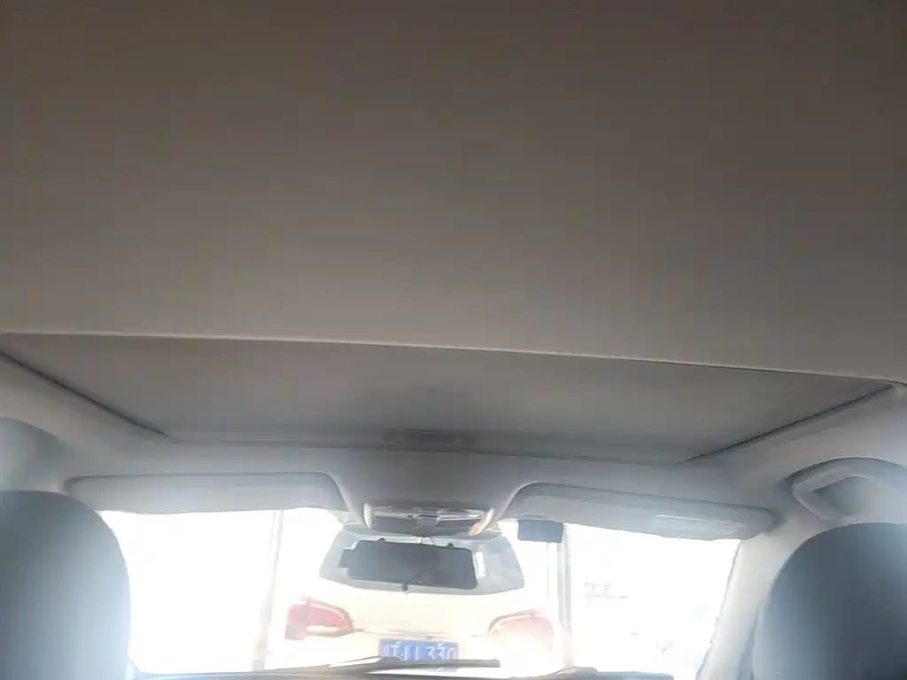 Landwind X5 2015 2015 1.5T Manual Pioneer Edition