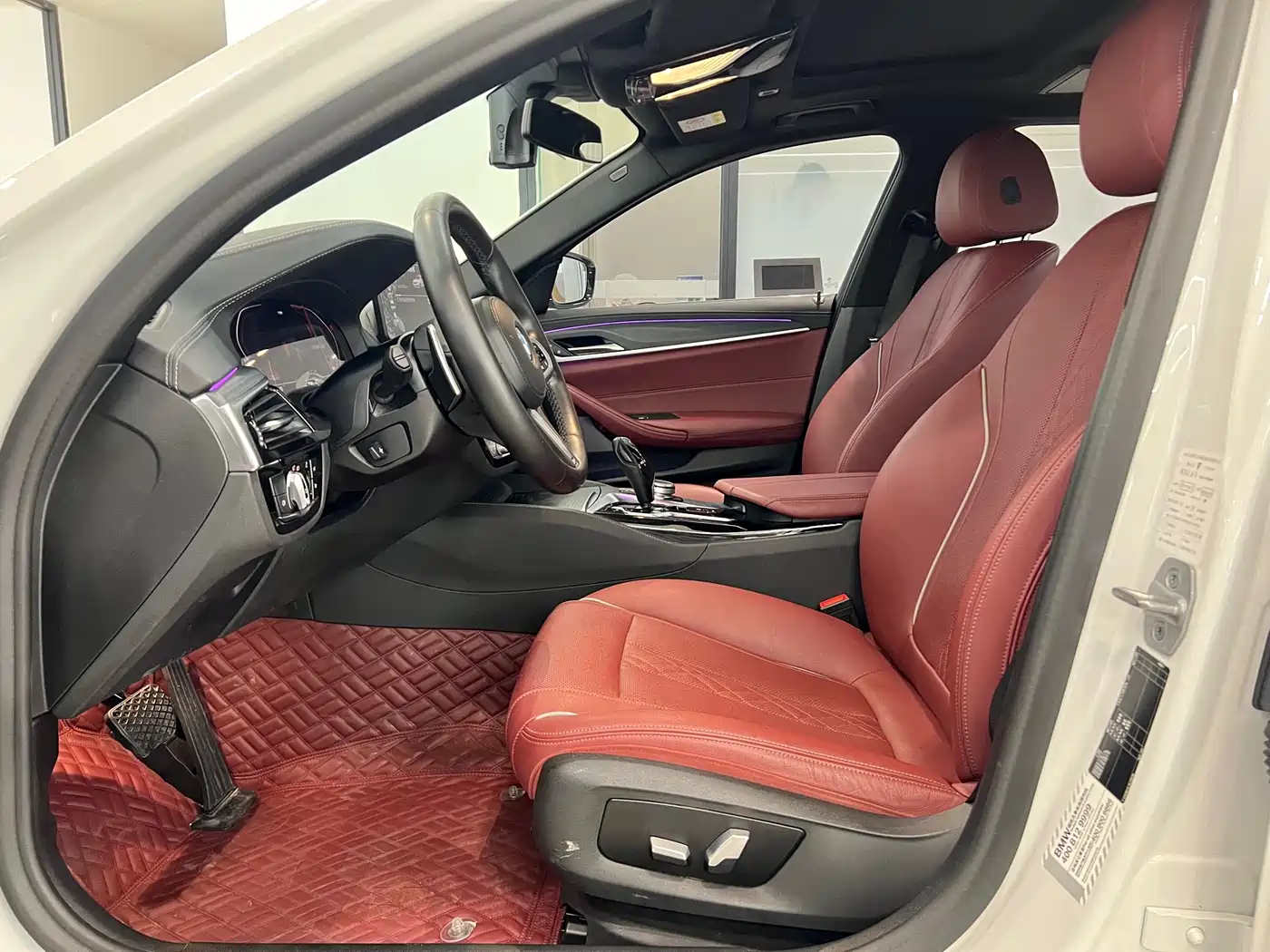 BMW 5 Series 2021 530Li Leading M Sport Package фото 10