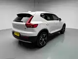 Фото 10 - Volvo XC40