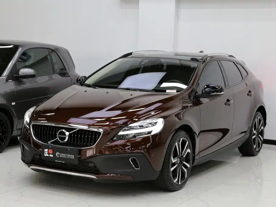 Volvo V40 2018 2017 Cross Country T5 AWD Inscription