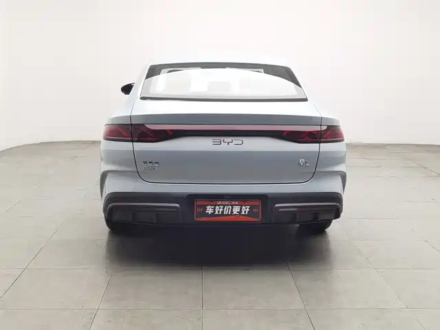 BYD Qin L 2024 DM-i 80KM Superior — фото 4