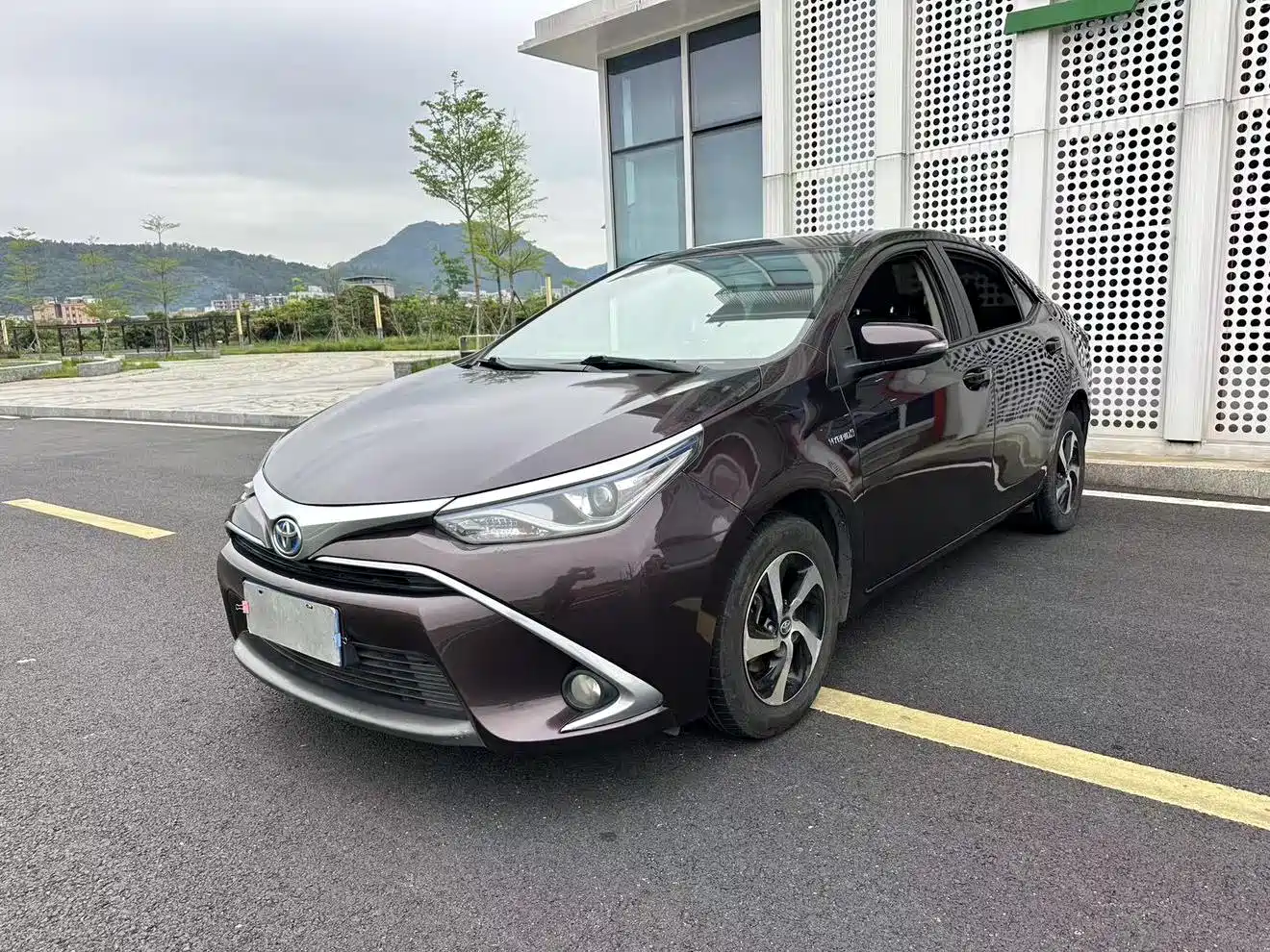 Toyota Levin 2017 Facelift Hybrid 1.8H GS E-CVT Elite Sunroof Edition China V фото 16