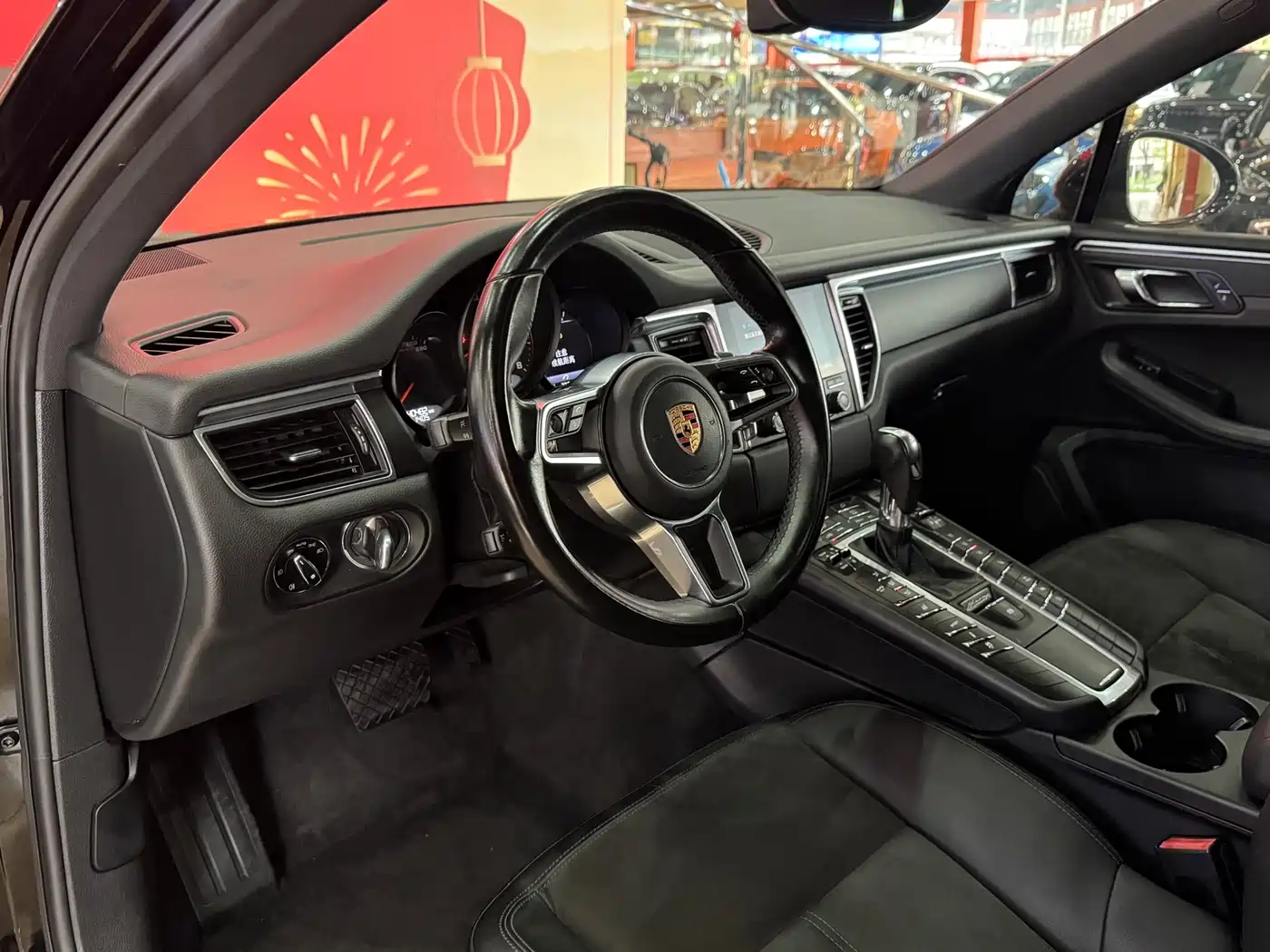 Porsche Macan 2017 Macan 2.0T фото 7