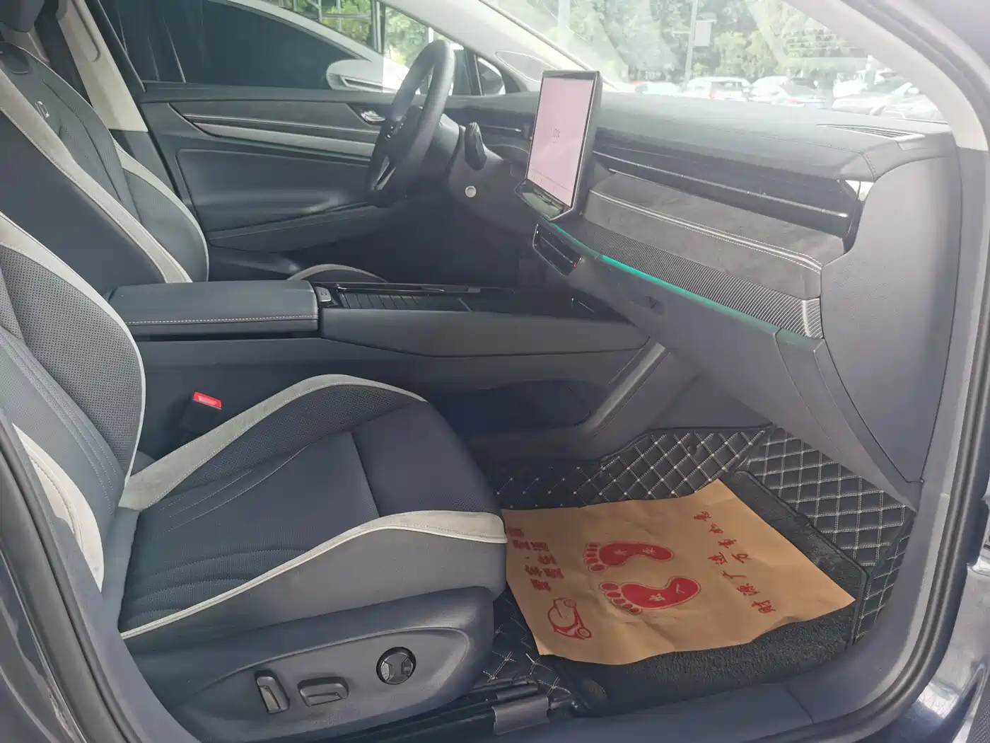 VOLKSWAGEN ID.7 VIZZION