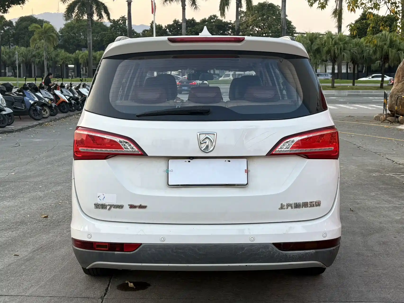 Фото 9 - Baojun 730