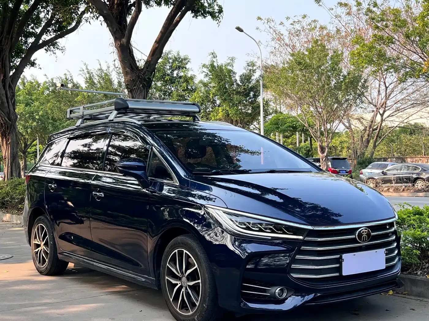 BYD Song MAX 2018 2017 1.5T Auto Smart Elite 7-Seater