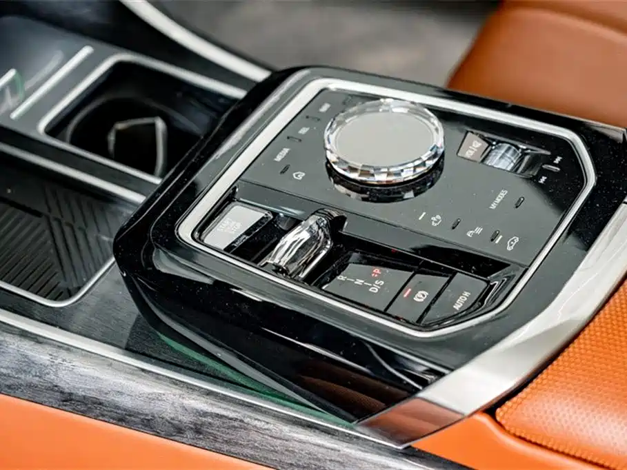 BMW 7 Series 2023 740Li Exclusive M Sport Package фото 20