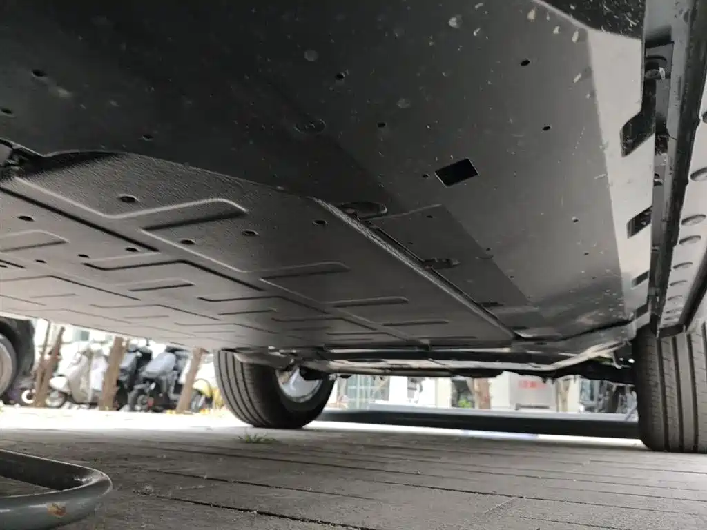 Haval Meng Long NEV 2026 Hi4 102 Premium фото 19