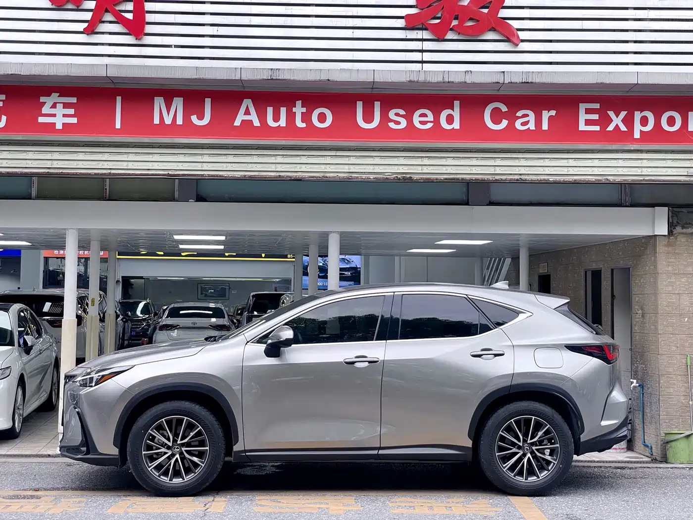 Lexus NX, миниатюра 30