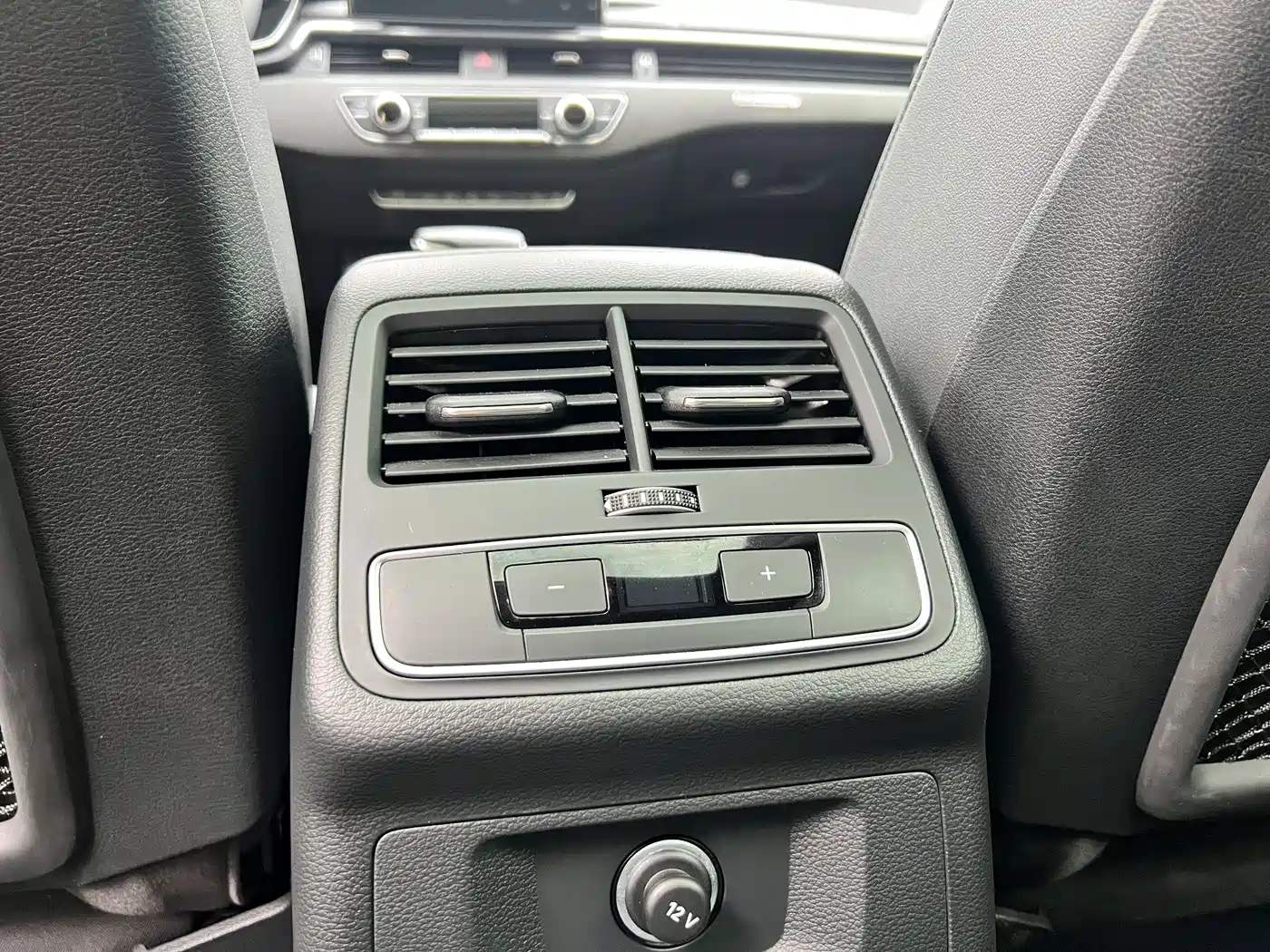 Audi A4 (Import) 2021 2021 allroad quattro Explorer