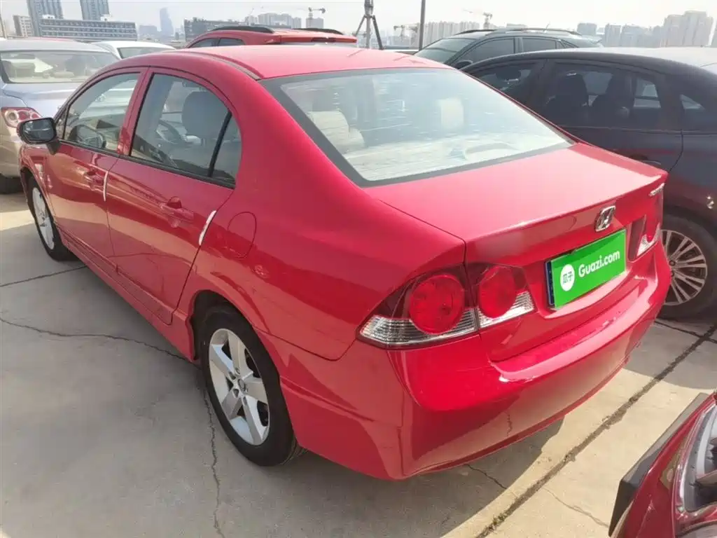 CIIMO CIIMO 2014 2012 1.8L Automatic
