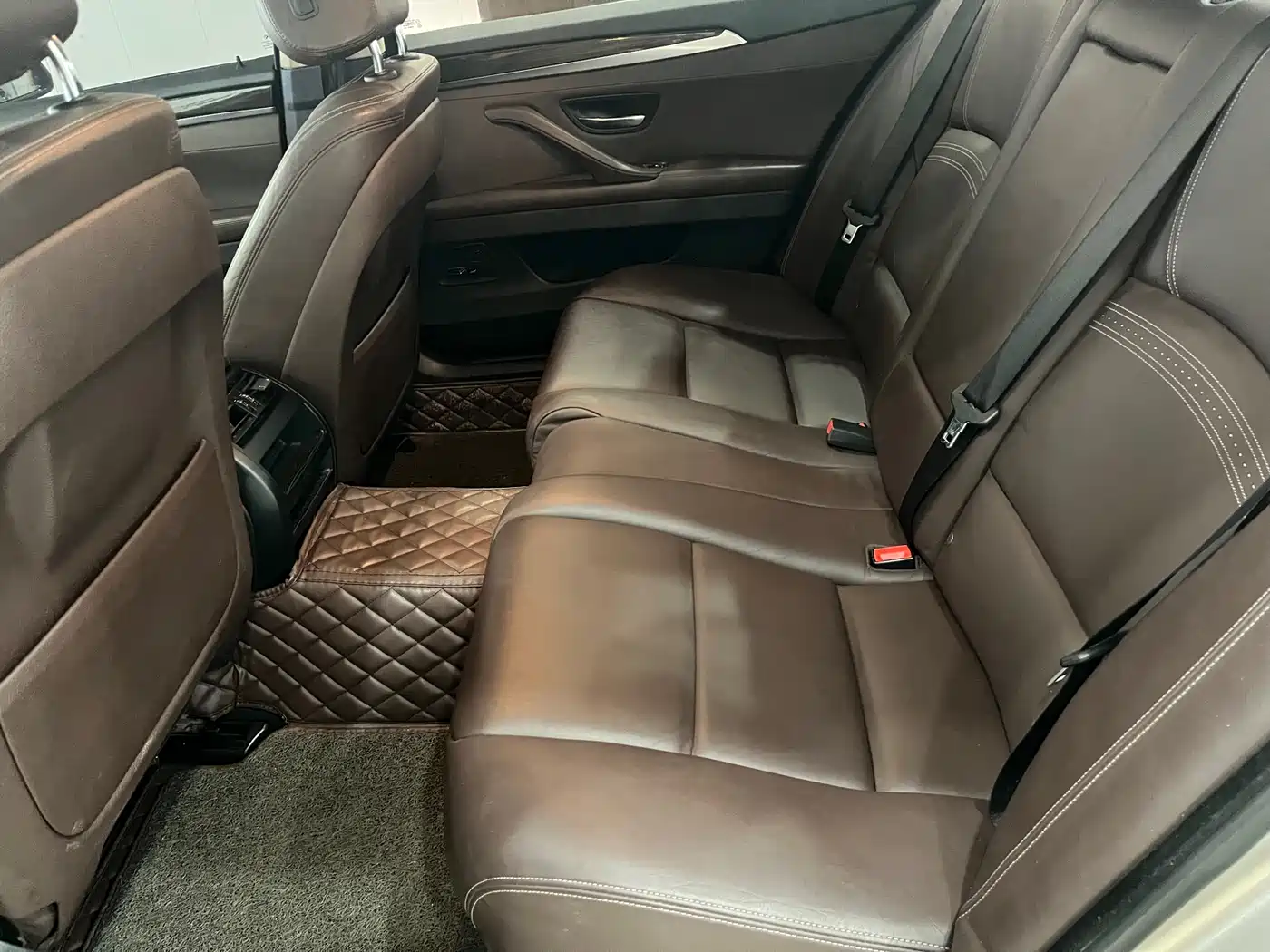 BMW 5 Series 2013 525Li Luxury фото 4