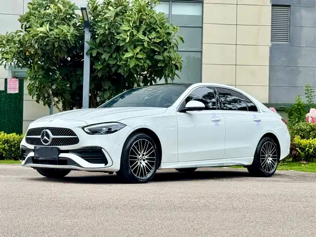 Mercedes-Benz C-Class 2023