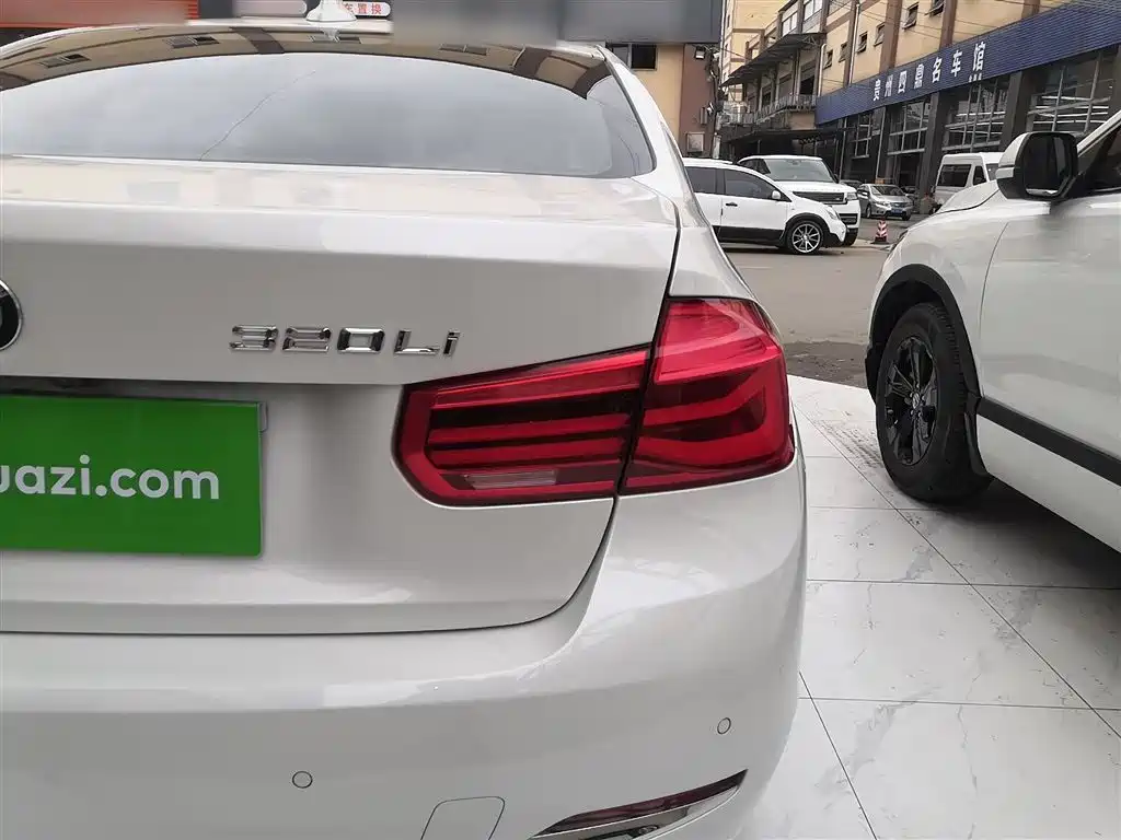 BMW 3 Series 2017 320Li Fashion фото 8