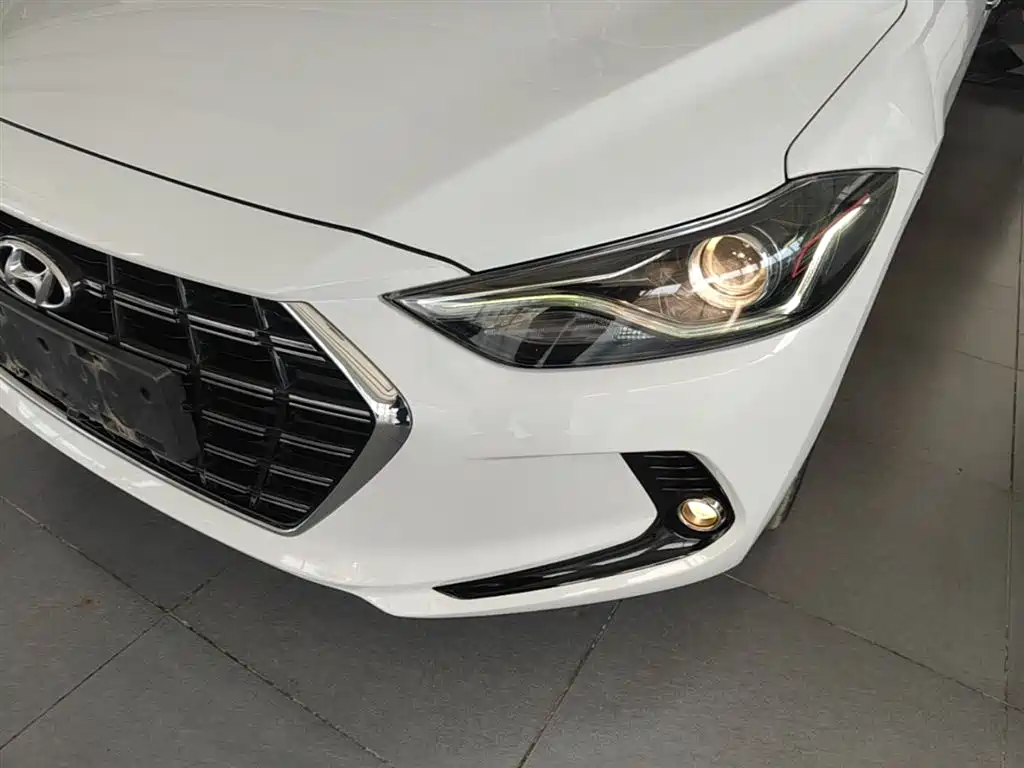 Hyundai Elantra 2019 1.4T Dual-clutch XuanDong·Vitality Type фото 24