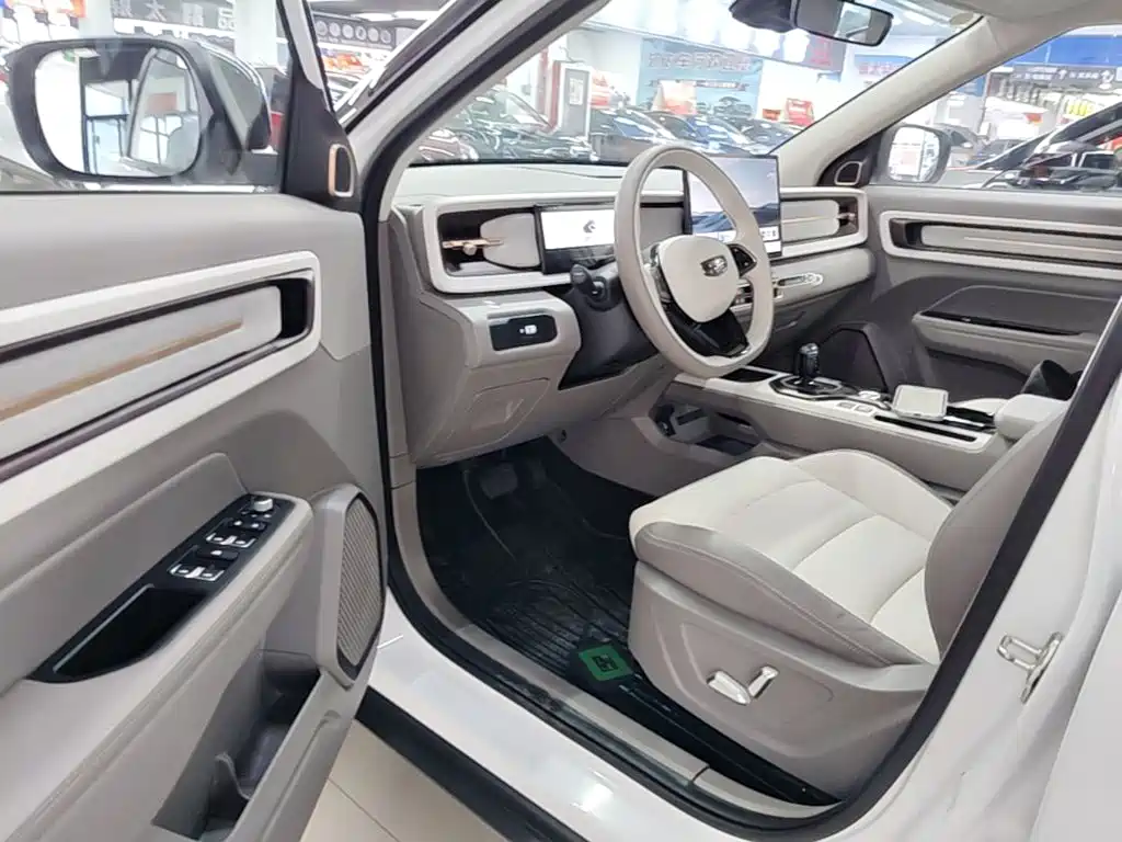 Geely ICON 2025 2026 Chocolate 1.5TD Pure Edition