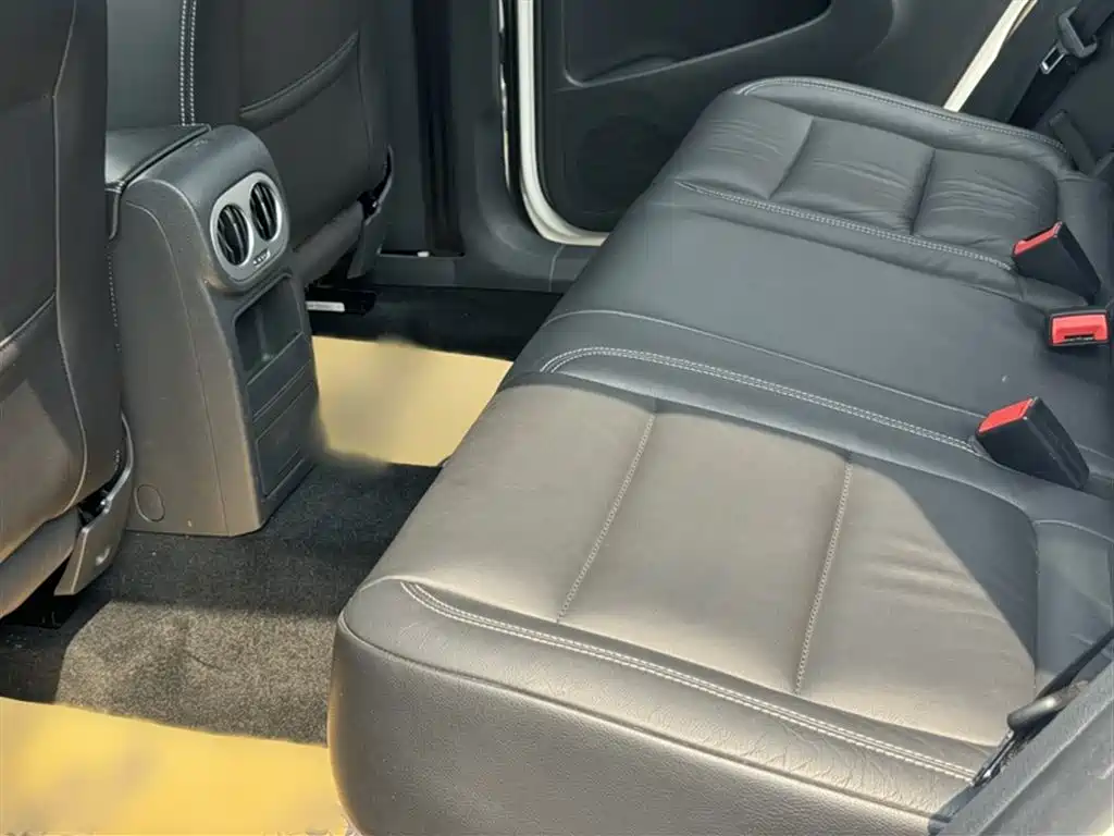 Volkswagen Tiguan 2016 Model 300TSI Automatic 2WD Comfort Edition фото 23