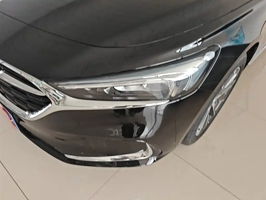 Buick LaCrosse 2022 652T Luxury фото 24