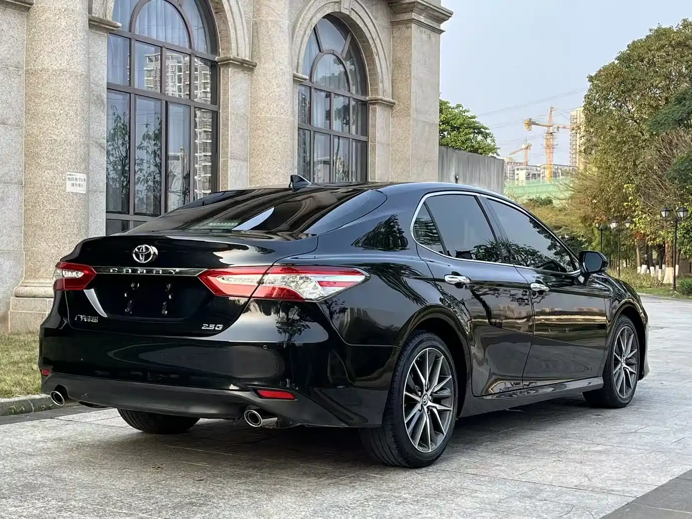 Toyota Camry 2021 2.5G Luxury Edition фото 6