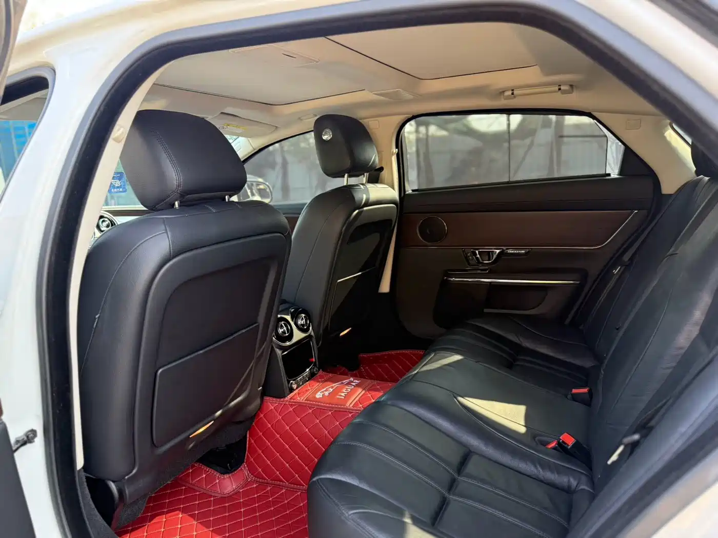 Jaguar XJ 2017 2016 XJL 3.0 SC 2WD Elegance Business Edition