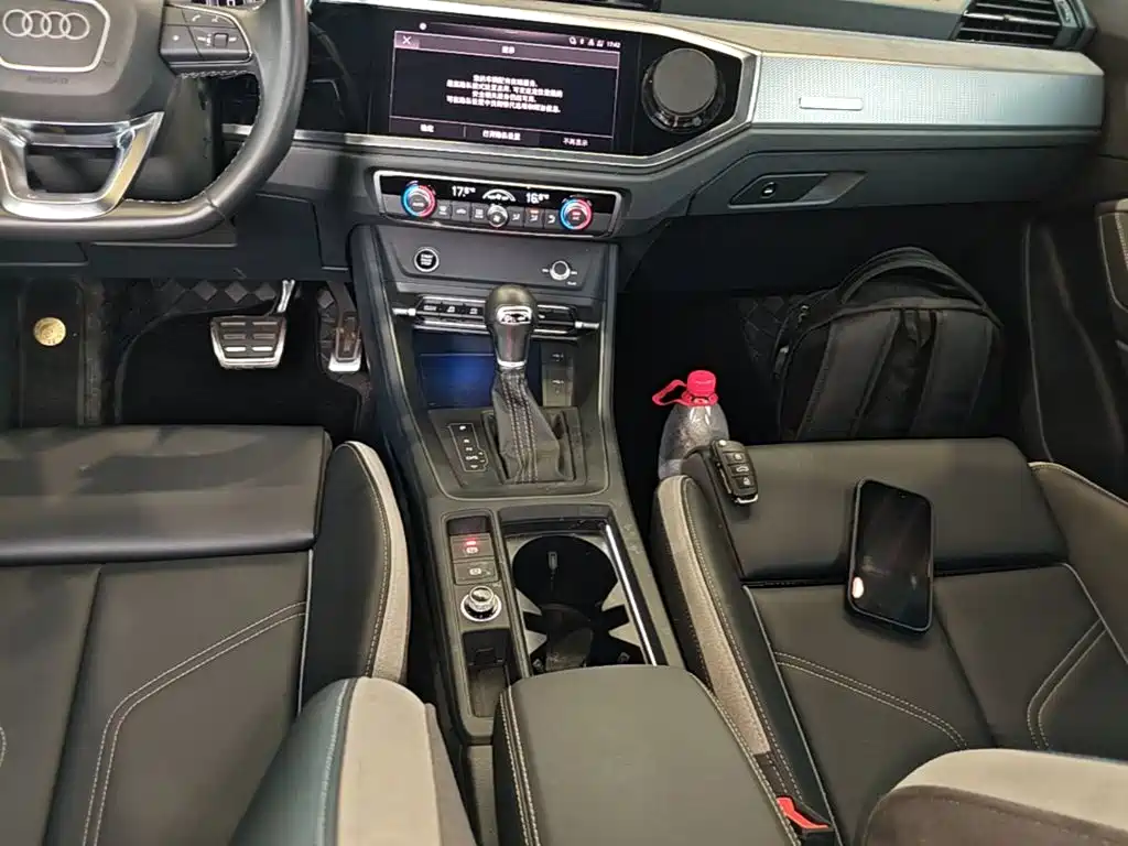 Audi Q3 2025 2024 40 TFSI Fashion Sport