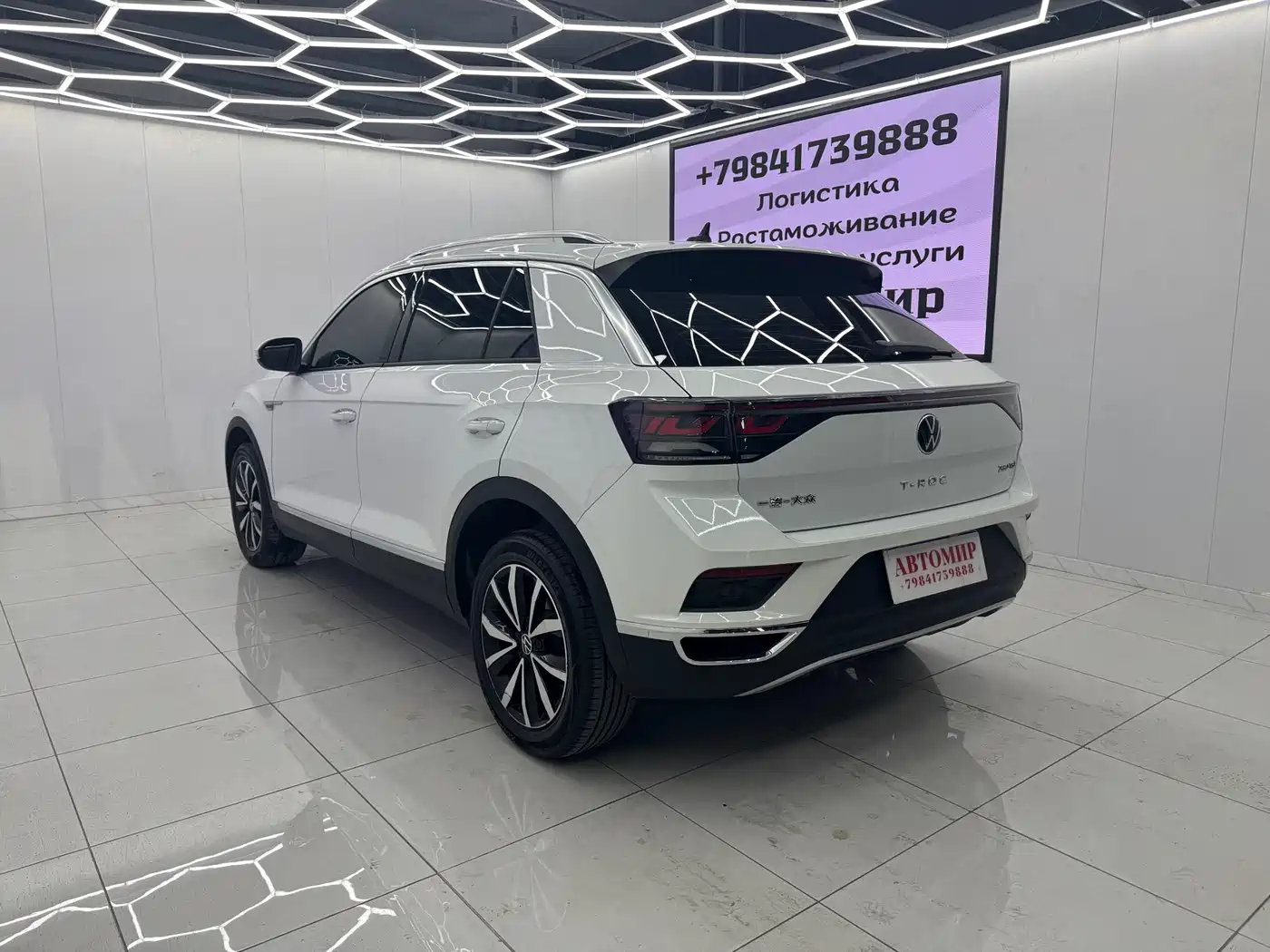 Volkswagen T-ROC 2023 280TSI DSG 2WD Time Edition фото 8