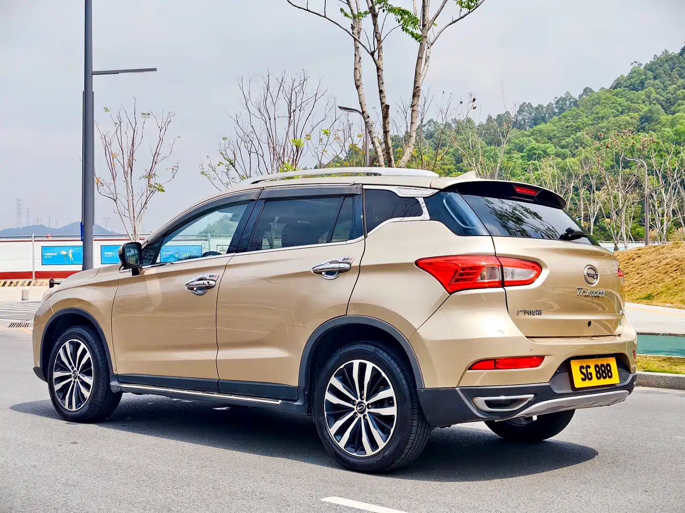GAC Trumpchi Trumpchi GS4 2017 235T Automatic 2WD Luxury Smart Connected Edition фото 9