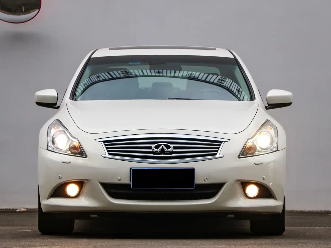 Infiniti G Series 2012 2010 Model G25 Sedan Luxury Sport Edition