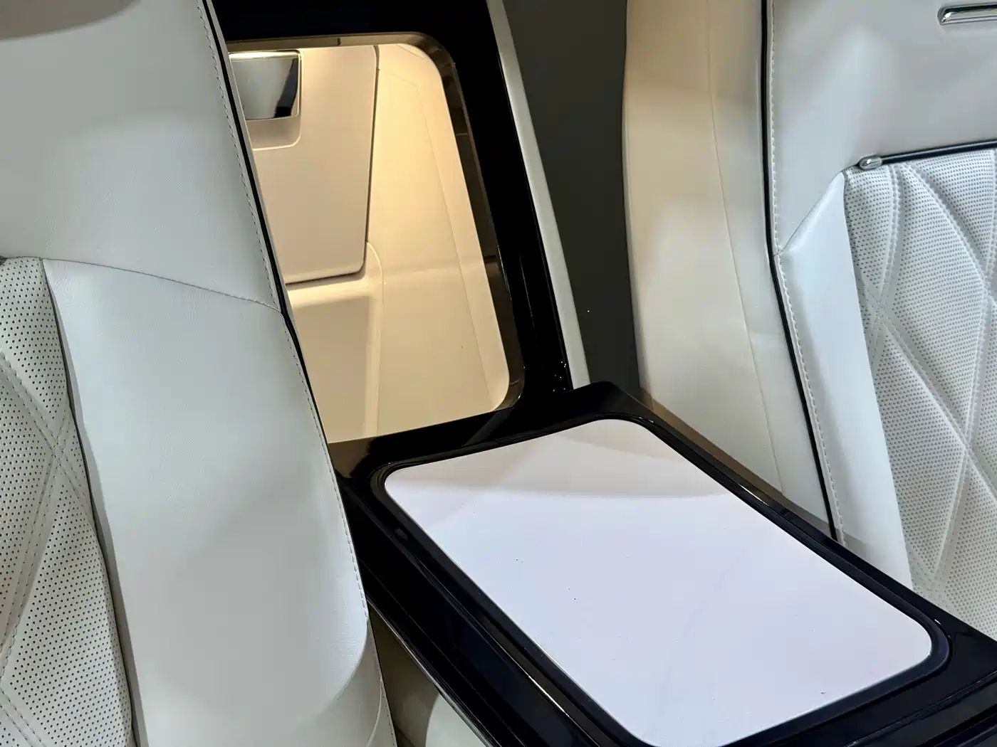 Zunjie S800 2026 2025 Pure Electric Starlight Executive 4-seater
