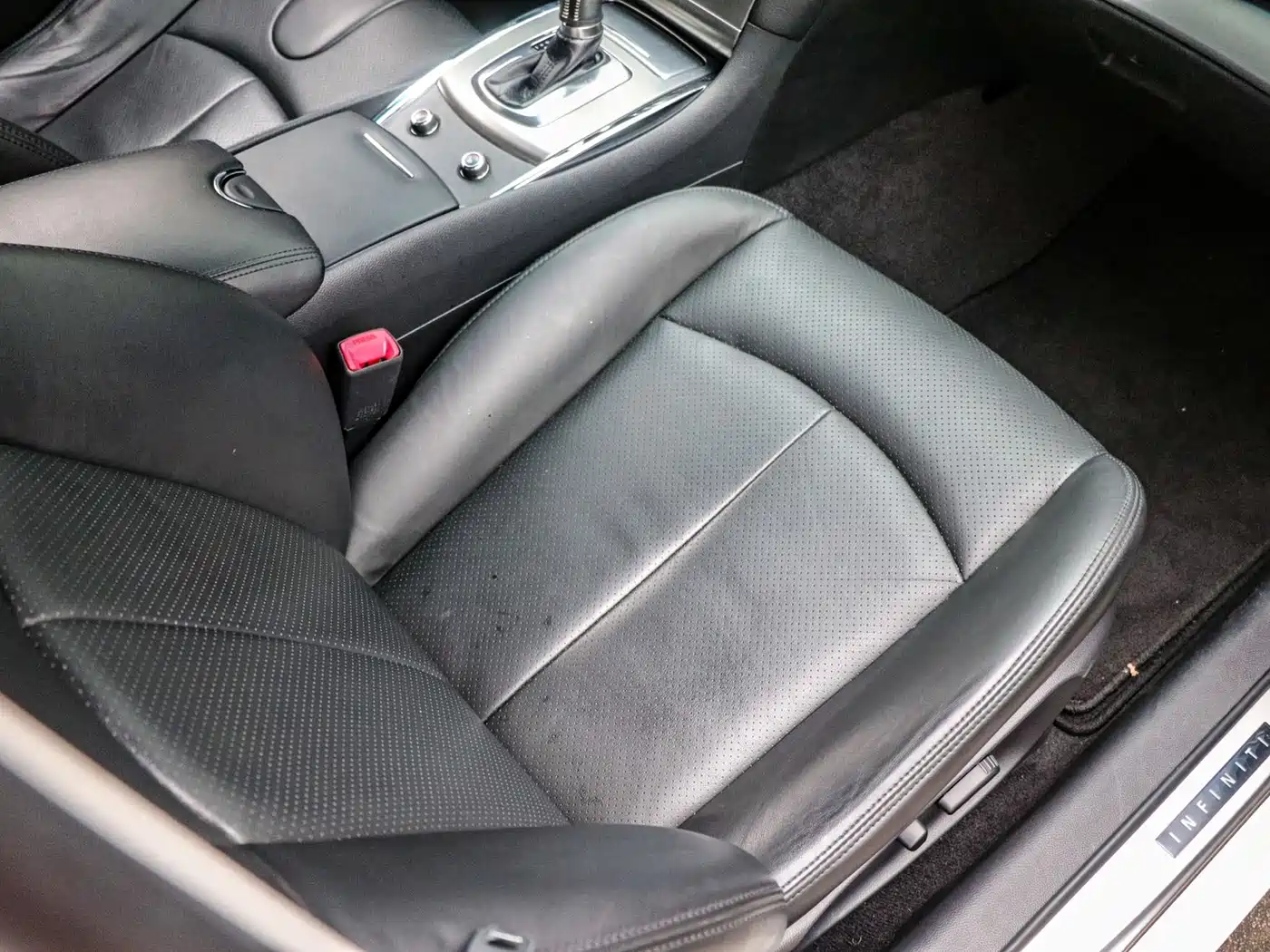 Infiniti G Series 2012 2010 Model G25 Sedan Luxury Sport Edition