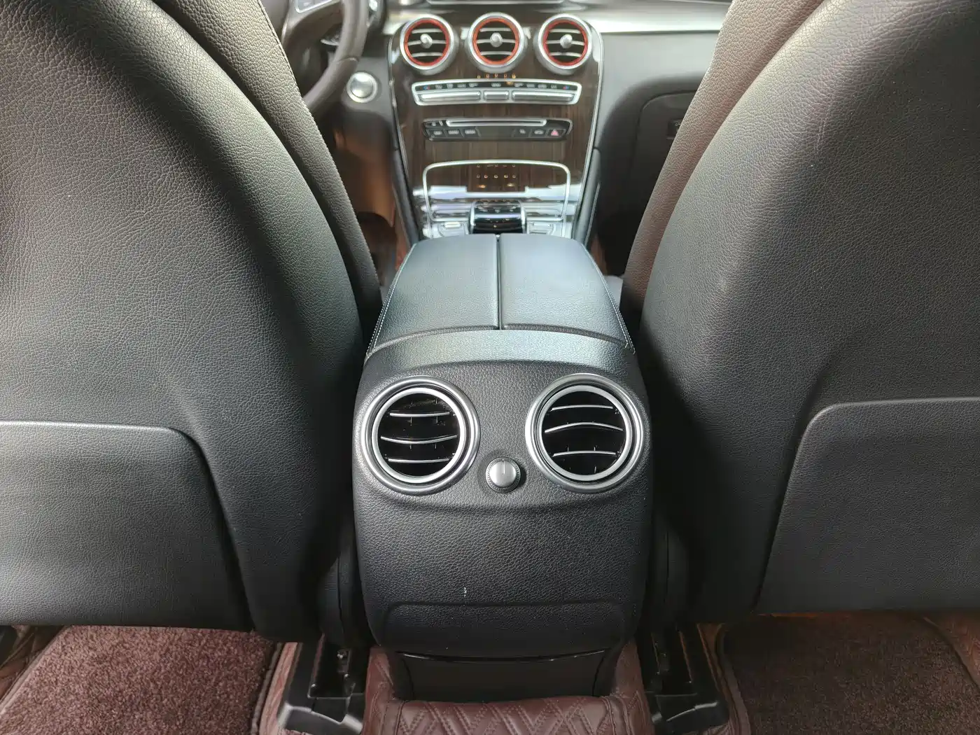 Mercedes-Benz GLC 2017 GLC 260 4MATIC Luxury фото 15