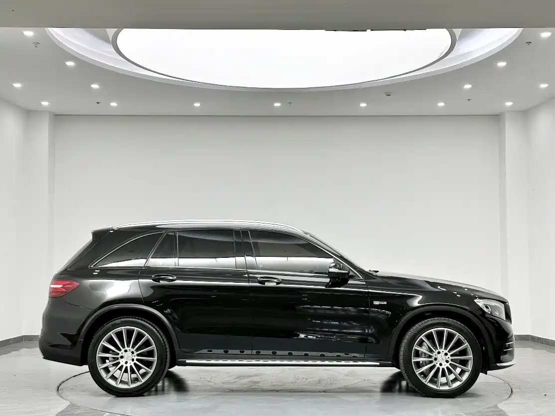 Mercedes-Benz GLC AMG 2017 AMG GLC 43 4MATIC фото 12