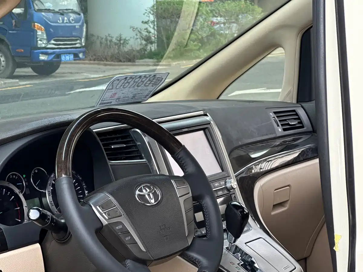 Toyota Alphard 2012 3.5L Luxury Edition фото 6