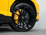 Фото 4 - Lamborghini Urus
